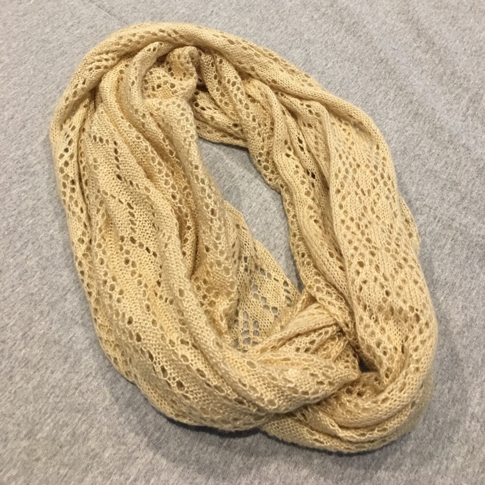 Infinity scarf